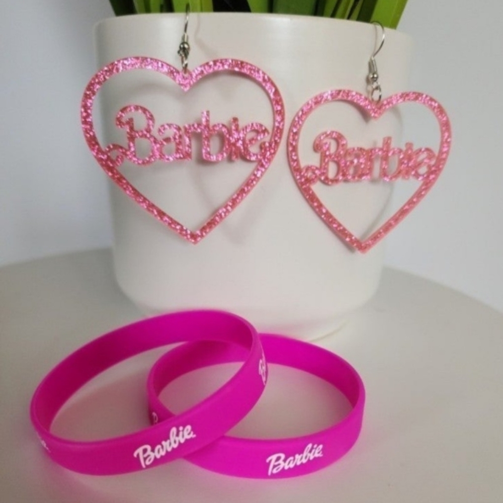 💕Pink BARBIE bracelet  Set New!